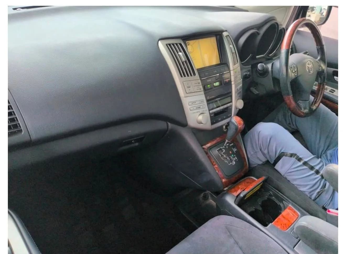 2012 Toyota Harrier | Ocean