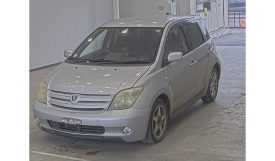 Toyota IST 2002