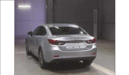
										Mazda Atenza Sedan 2017 full									