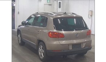 
										Volks Wagon Tiguan 2015 full									