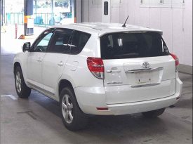 Toyota Vanguard 2011