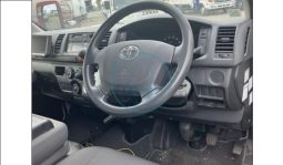 
										Toyota Hiace 2017 full									