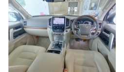 
										Toyota Land Cruiser 2017 full									