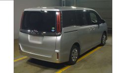 Toyota Noah 2017