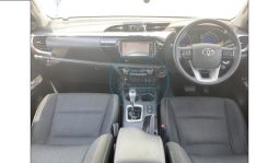 
										Toyota hilux 2019 full									