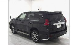 
										Toyota land cruiser prado 2017 full									