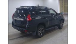 
										Toyota Land Cruiser Prado 2018 full									