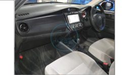 
										Toyota Corolla Axio 2017 full									