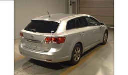 
										Toyota Avensis Wagon 2015 full									