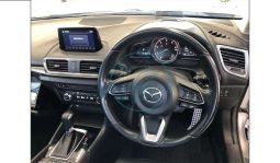 
										Mazda axela 2017 full									