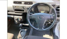 
										Toyota Probox 2017 full									