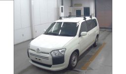 
										Toyota Probox 2017 full									