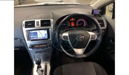 
										Toyota Avensis Wagon 2015 full									