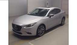 
										Mazda axela 2017 full									