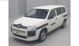 
										Toyota Probox 2017 full									