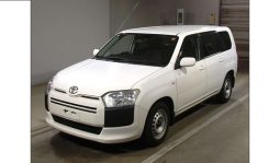 
										Toyota Probox 2017 full									