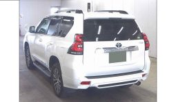 
										Toyota land cruiser prado 2018 full									