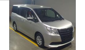 Toyota noah 2017