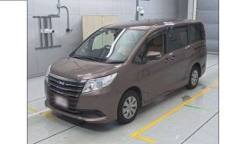 Toyota noah 2017